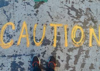 Charted: Chainlink (LINK) Potential HS Pattern Could Trigger Sharp Decline