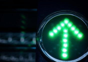 Picture of a green arrow pointing up