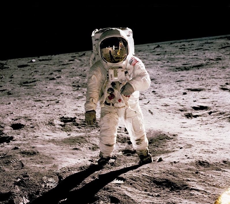 New Bitcoin Users, the moonlanding classic photo