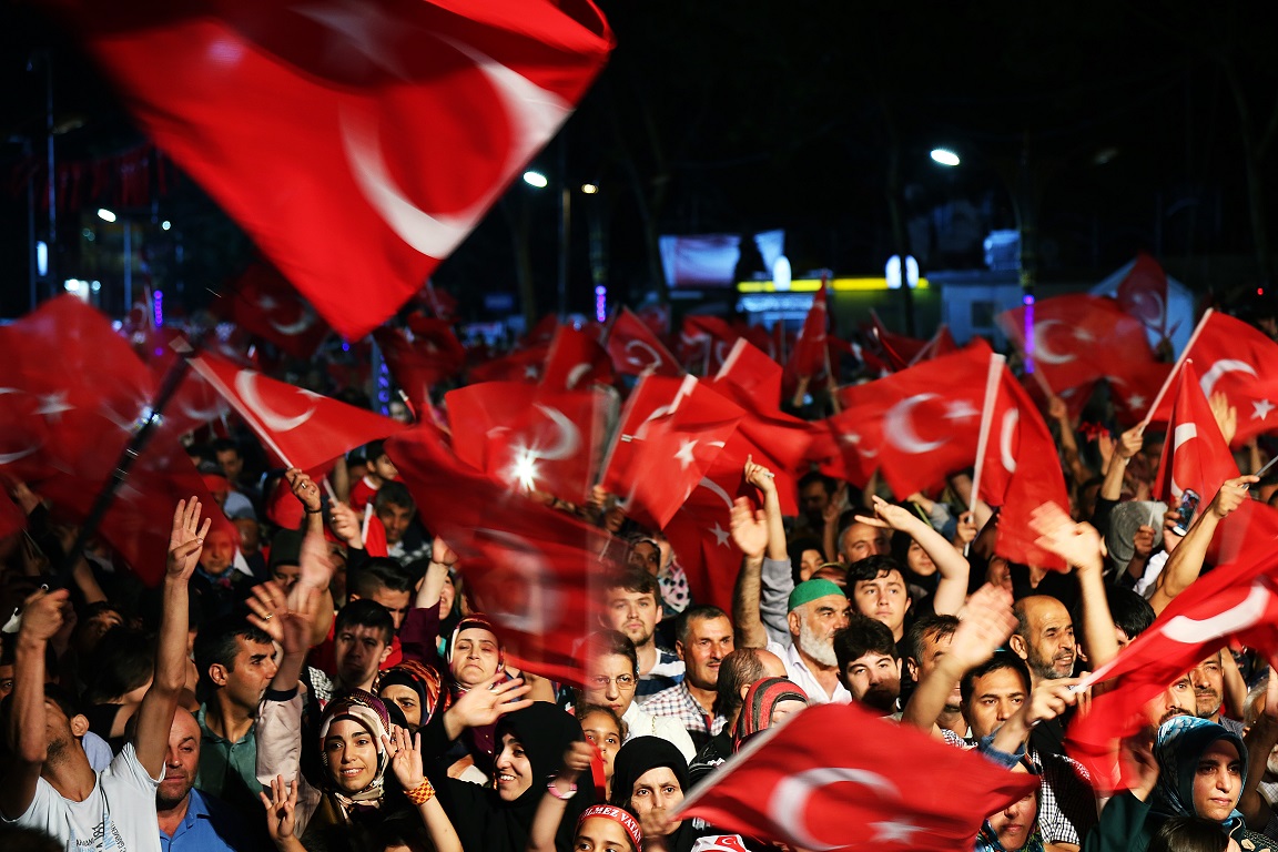 War against Bitcoin, people with Turkish flags