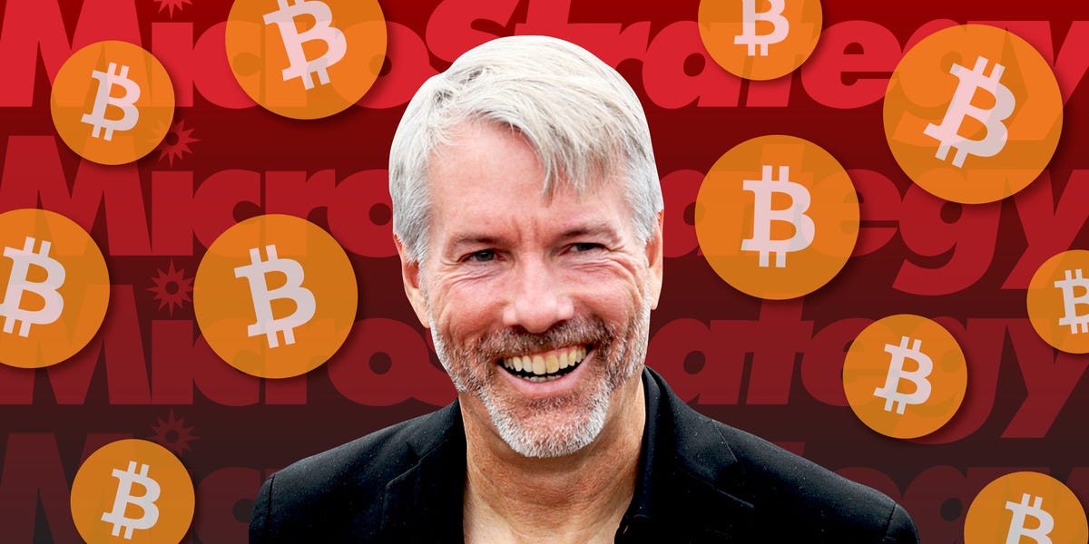 how much bitcoin does michael saylor personally own