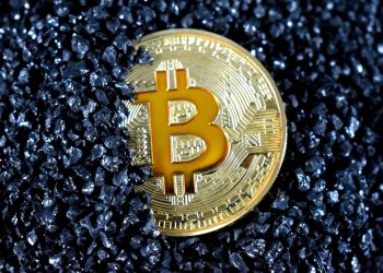 Bitcoin Volume Dropping Could Suggest The Downtrend Is Diminishing
