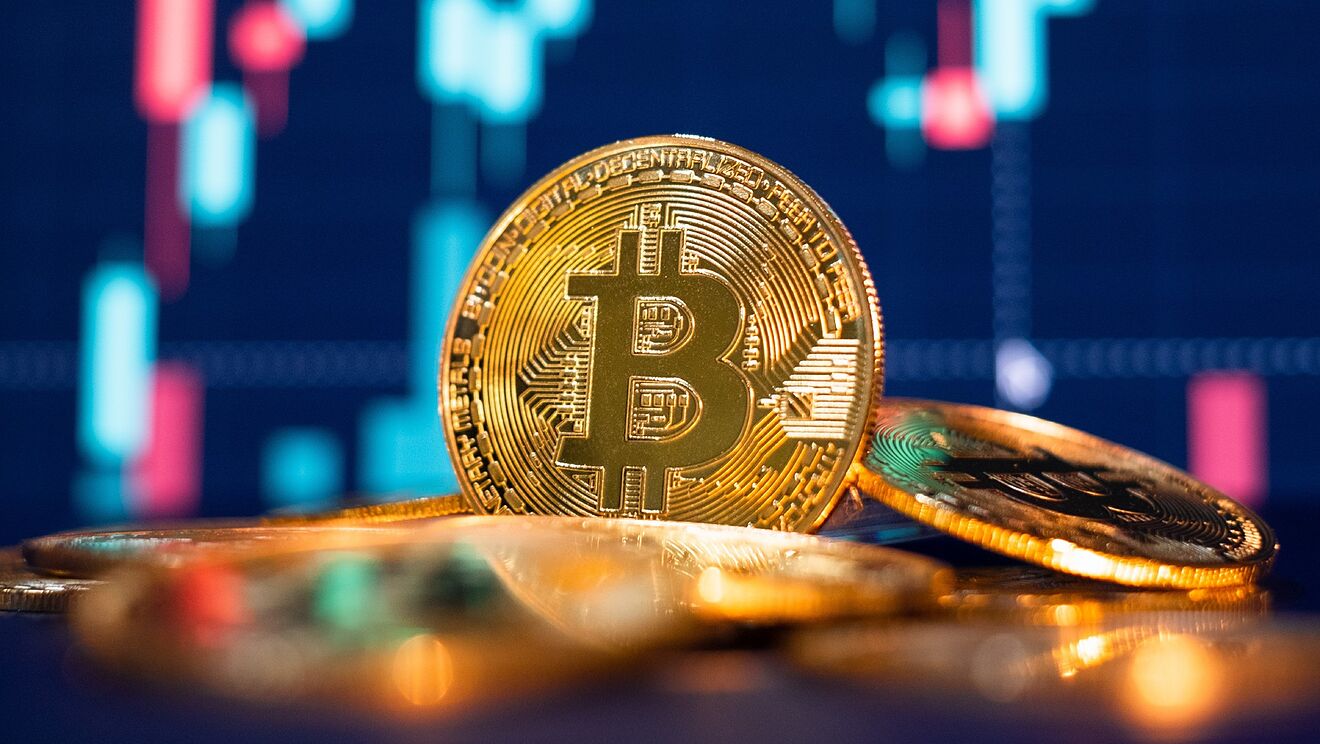 Bitcoin Approaches 2018 Like Drawdown, Why $20,000 Is A Crucial Level