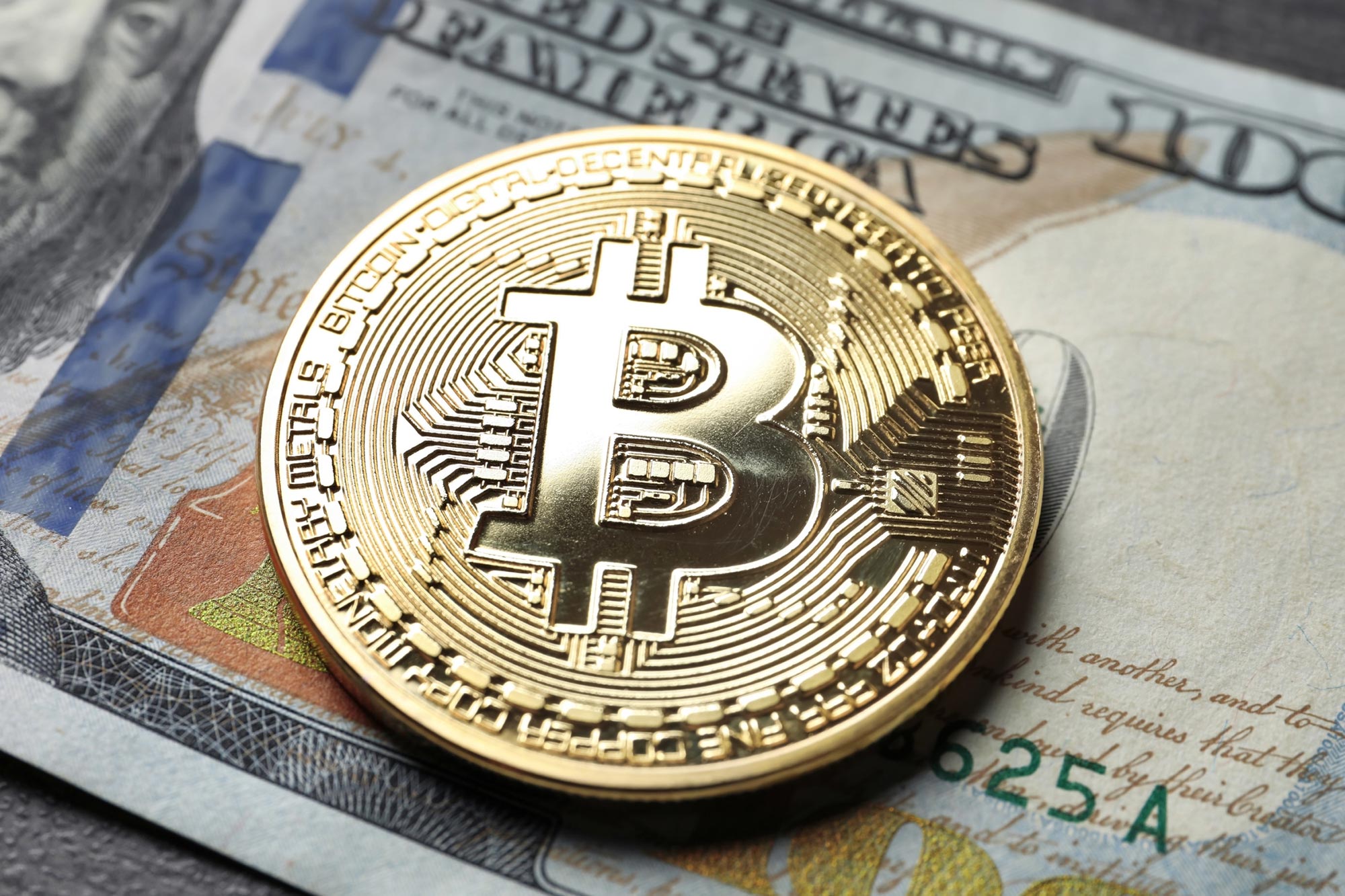 Bitcoin Open Interest Falls As Price Dips Below $31,000