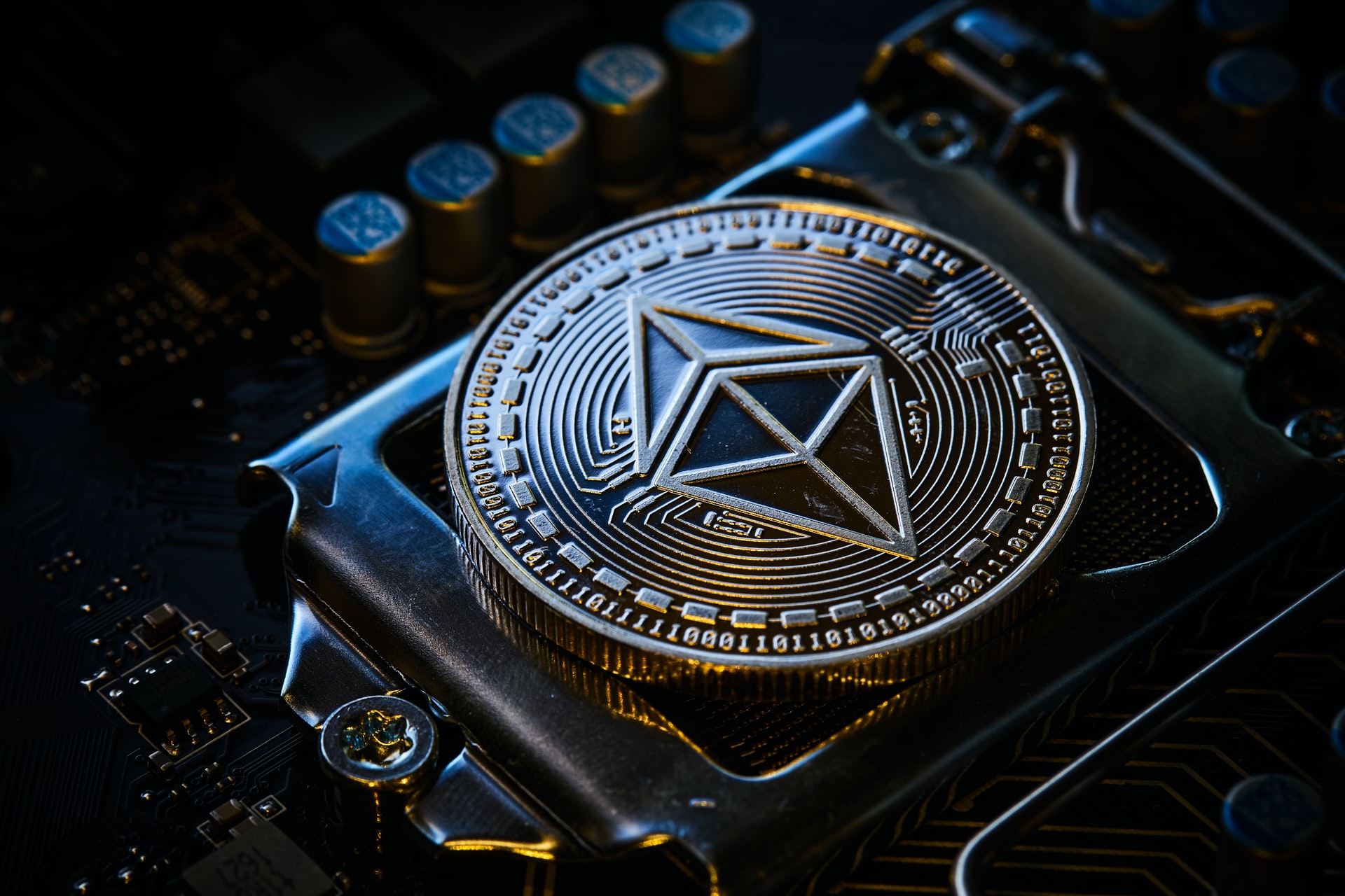 Ethereum Shows Signs Of Exhaustion, But Could It Still Touch ,700?