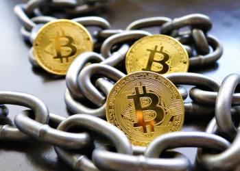 Bitcoin Price Trades Below $19,500 While Chainlink Surpasses The $7 Mark