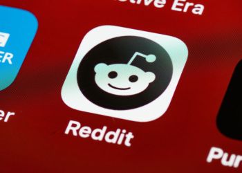 Reddit MOON Arbitrum Nova