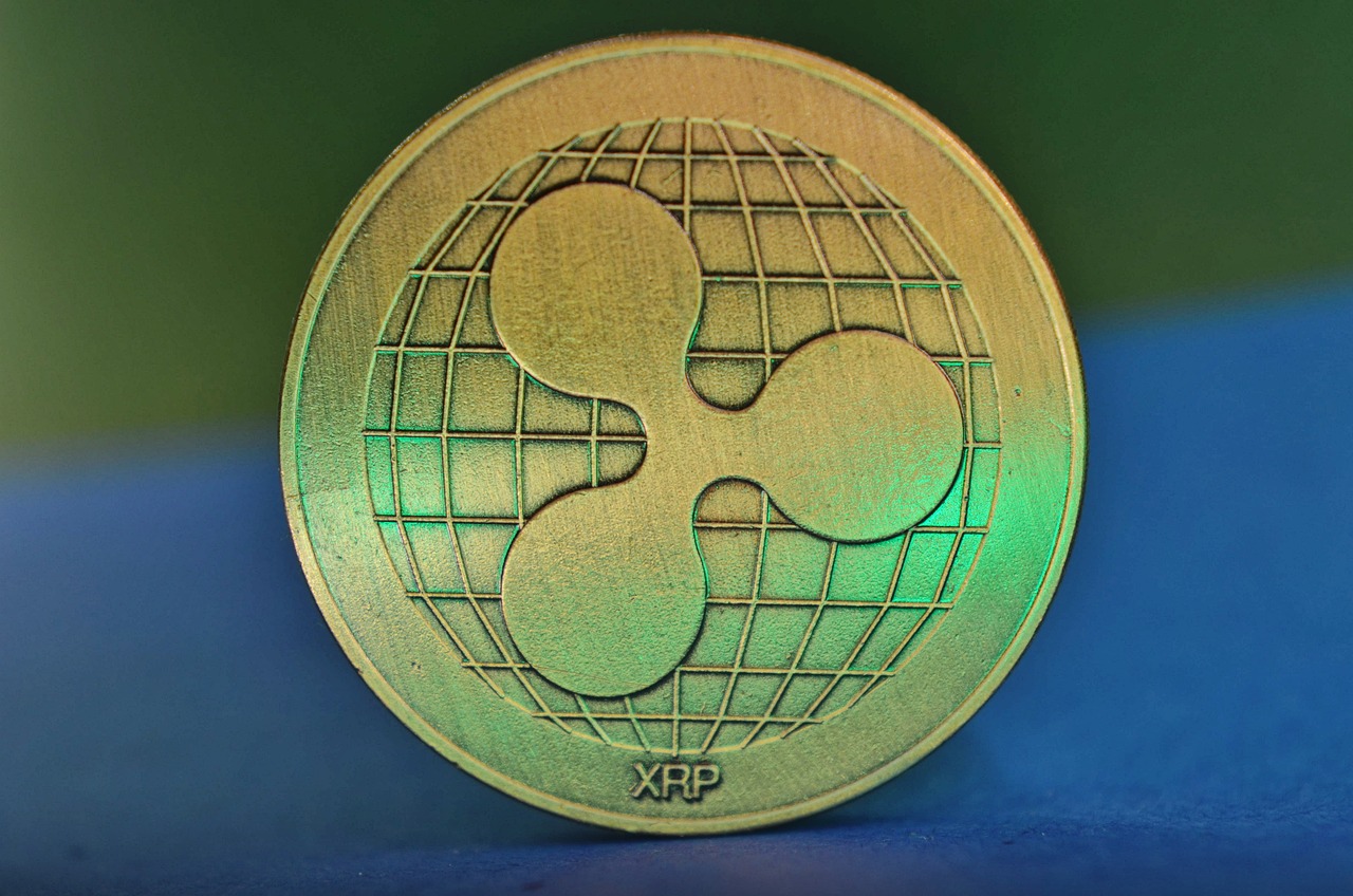 XRP Loses Previous Gains;  Bulls are trying to change momentum