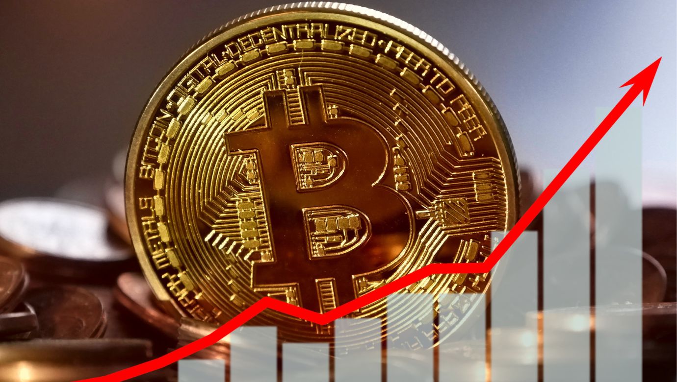 Bitcoin Will Reach $175,000 If Prices Break Above This Rising Channel, Trader Claims