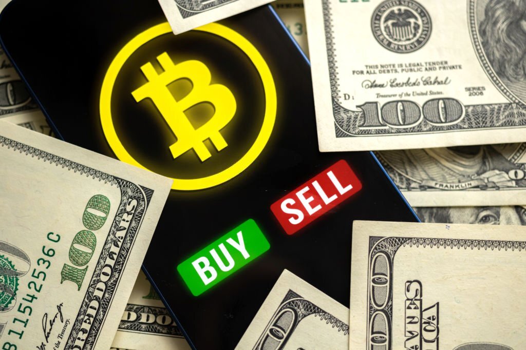 CZ Breaks Silence, Refutes Binance’s Bitcoin Dumping Allegations To Safeguard BNB