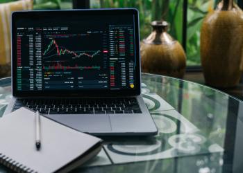 Behind the Scenes: Understanding the USDC Price Fluctuations