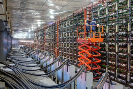 Analyst Uncovers BlackRock Long Interest In Bitcoin Mining – Details