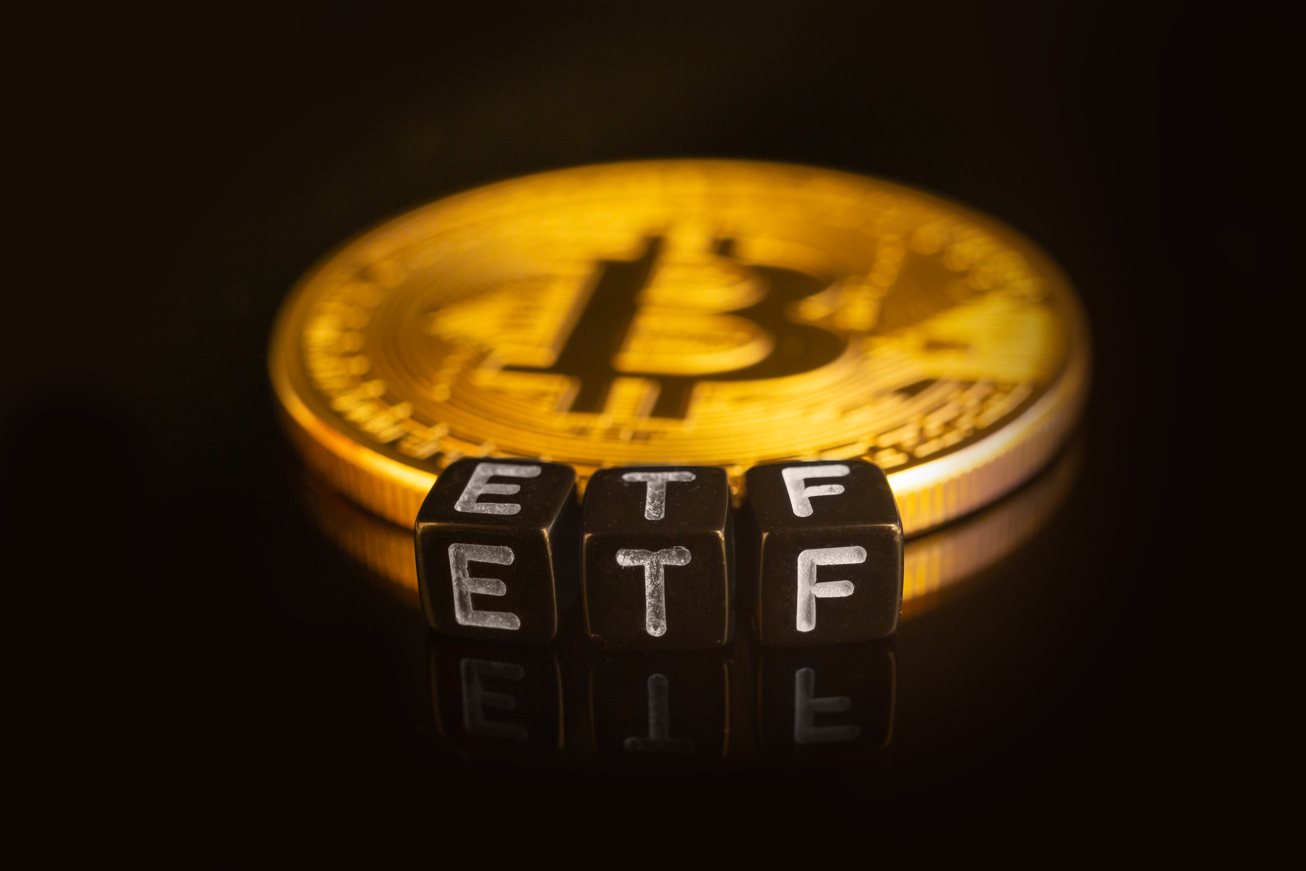 Spot Bitcoin ETF odds 100%