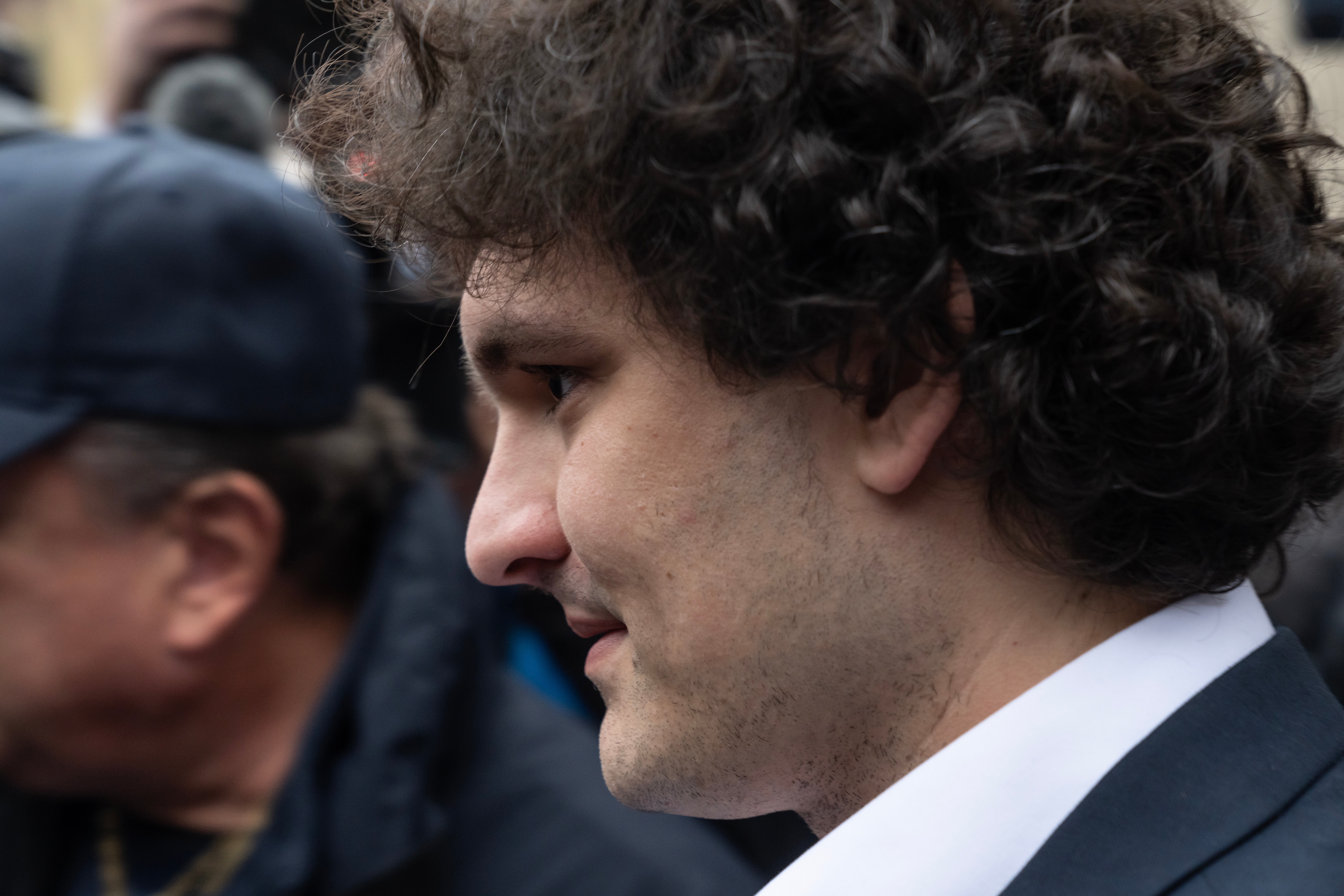 The FTX Scam: Inside The Sam Bankman-Fried Story