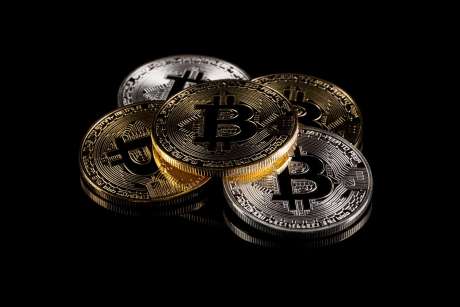Fidelity Bitcoin Spot ETF Records $1 Billion In Net Inflows – Details