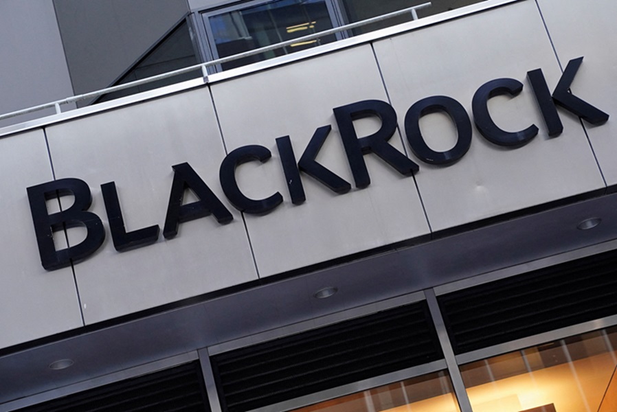 IBIT de BlackRock mantiene el liderazgo en la carrera de ETF de Bitcoin y supera los 2 mil millones de dólares en entradas