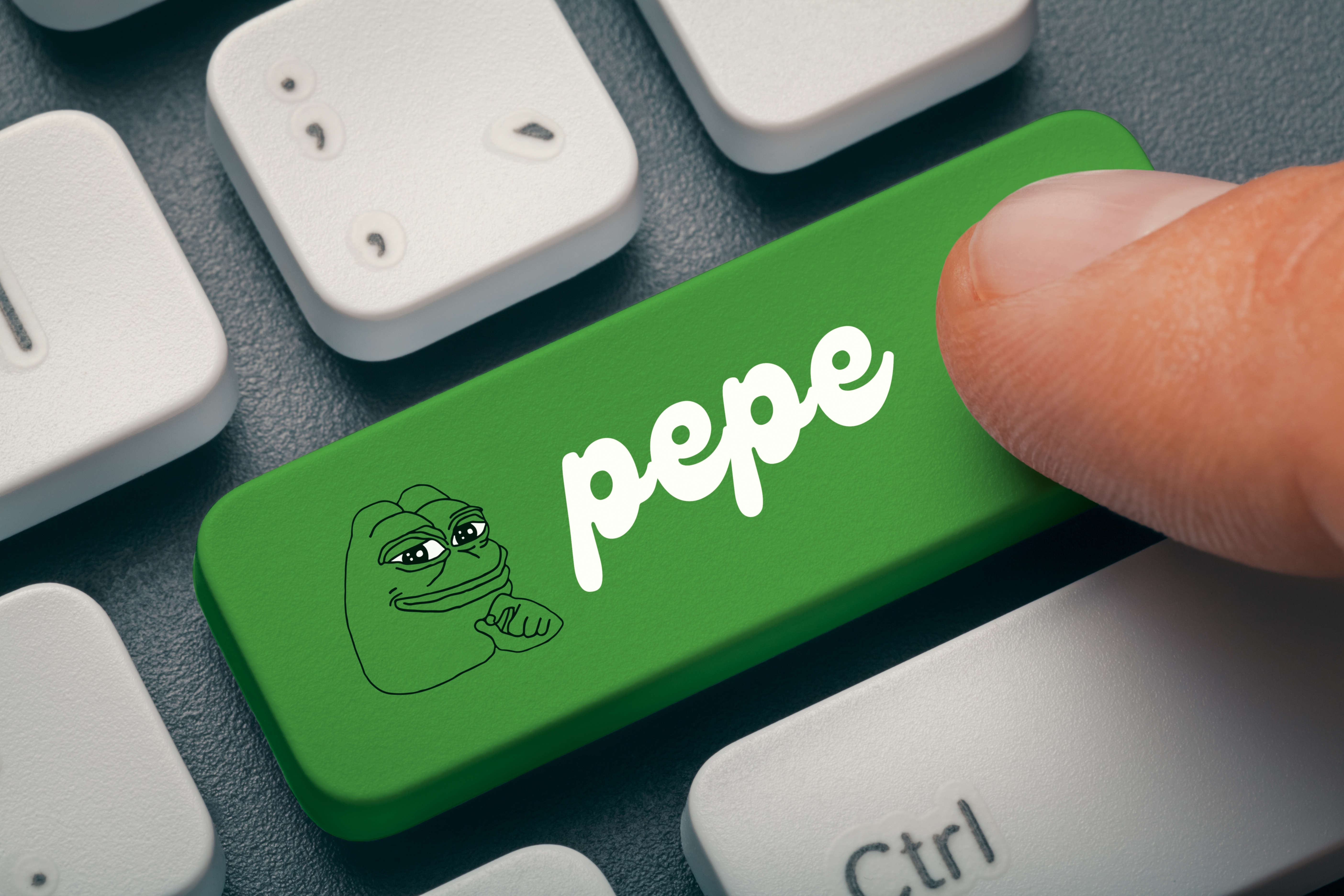 PEPE Chart Heats Up: Crypto Analyst Calls It One Of The Most Attractive
