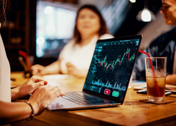 Fezoo (FEZ) Illuminates the Path for Polkadot (DOT) and TRON (TRX) Traders, Offering a Superior Trading Experience with Breakthrough Features