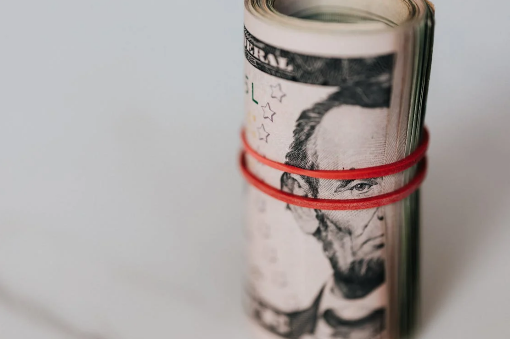 XRP Stellar 1-Year Performance Leaves Banks In The Dust