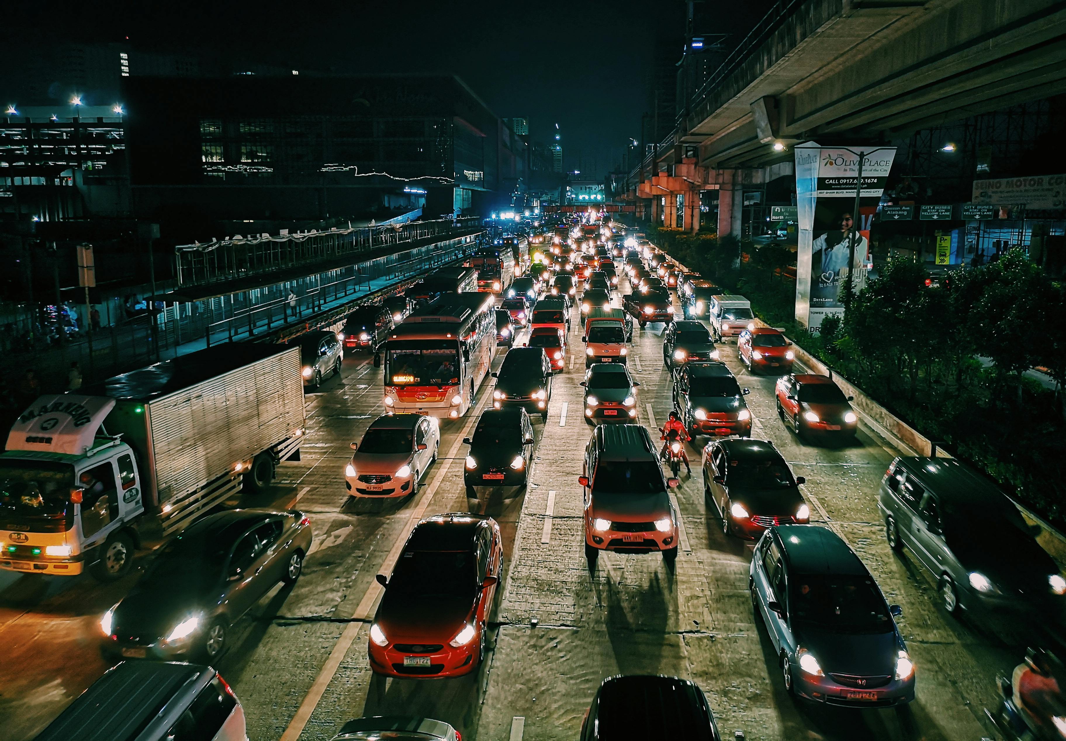 Solana Crawls: Network Update Fails To Fix Traffic Jam, Price Feels The Pinch