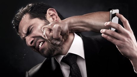 Bitcoin Takes A Beating: Another $630 Million Exits, Price Drops Lower