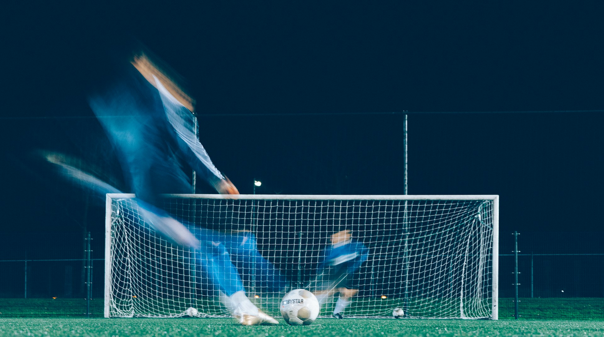 Football Takeover? Solana-Based Token Skyrockets 350% Following Messi and Ronaldinho’s Promotion