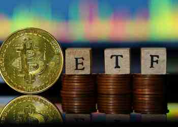 US Spot Bitcoin ETFs Open Q4 2024 With $300 Million Weekly Outflows – Details