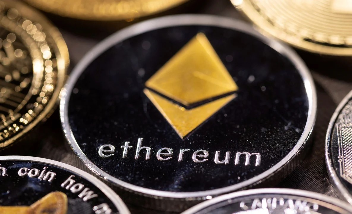 Ethereum Sees Billion Exchange Outflow Alongside Bitcoin Ethereum Sees Billion Exchange Outflow Alongside Bitcoin