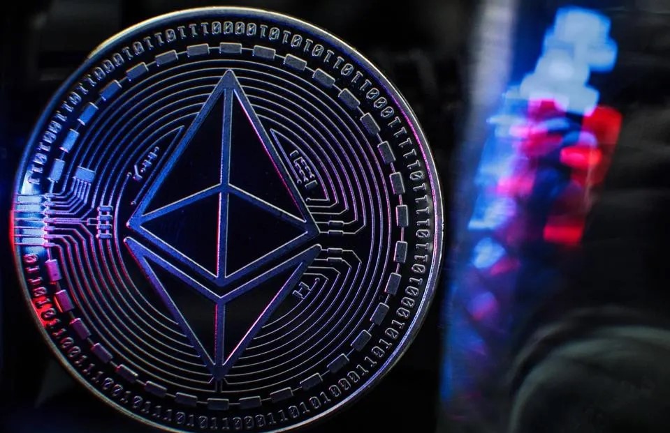 Ethereum Whale Data Signals Big Moves Ahead Ethereum Whale Data Signals Big Moves Ahead
