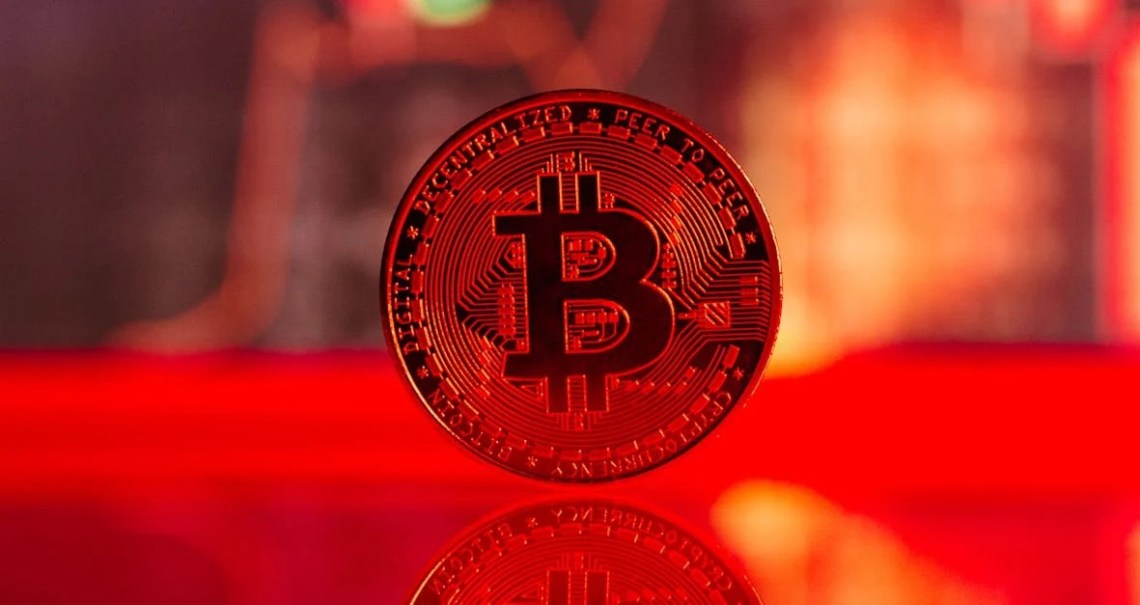 Bitcoin: Head, Shoulders Pattern Predicts Crash- Here’s The Target