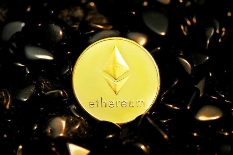Ethereum Sentiment Dips Among Retail Investors, Yet A Breakout Looms