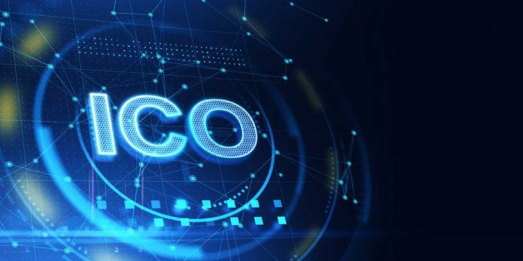 تصميم رقمي يرمز إلى الاكتتابات الأولية للعملات الرقمية (ICO) في بيئة بلوكتشين متقدمة.