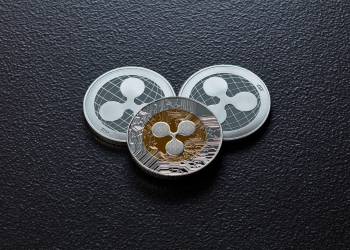 Ripple koersanalyse: Trump-tarieven zorgen voor XRP prijsstijging – Laat de SEC haar beroep vallen?