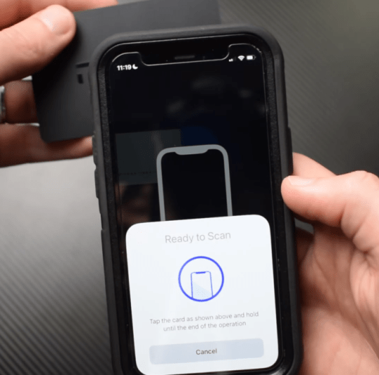 Tapping a Tangem card to the phone app to gain access to fundsTapping a Tangem card to the phone app to gain access to funds