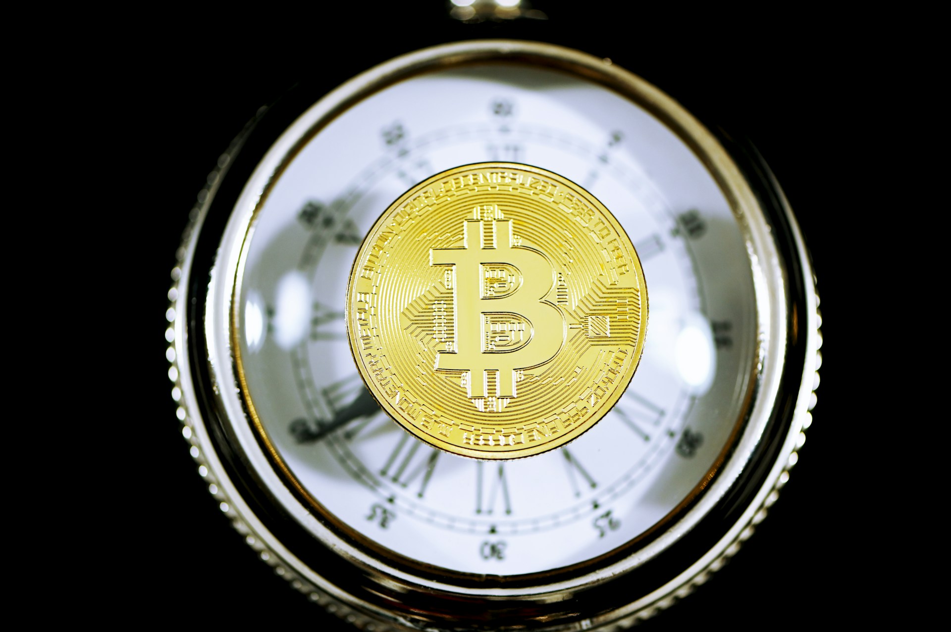 Bitcoin Surges With Low Retail Interest – Is A Second Wave Coming?