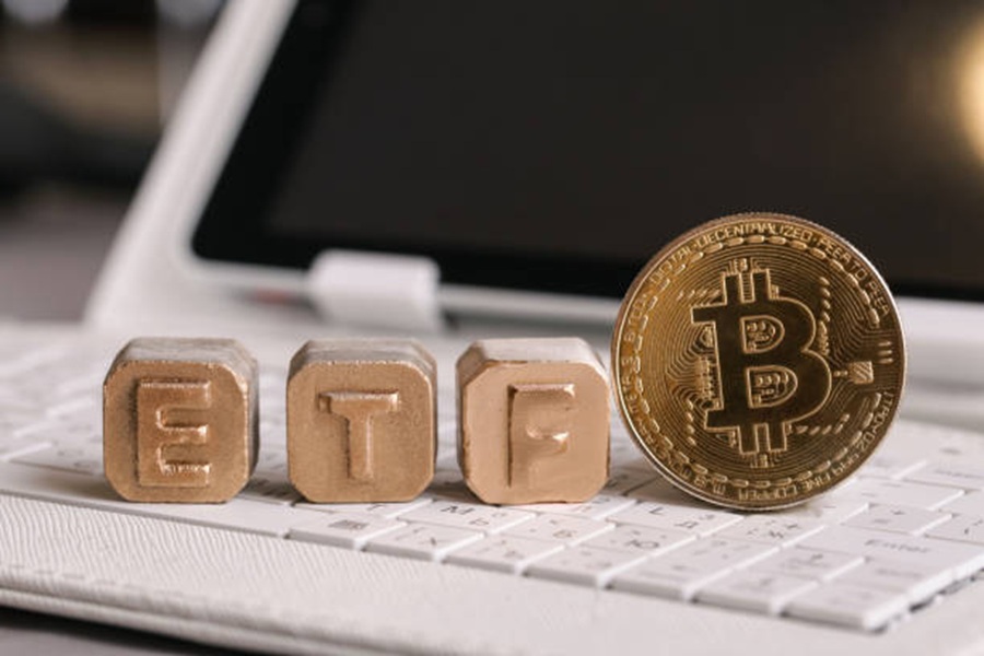 Bitcoin Spot ETFs Score $1.81 Billion In Net Inflows As Market Revival Continues