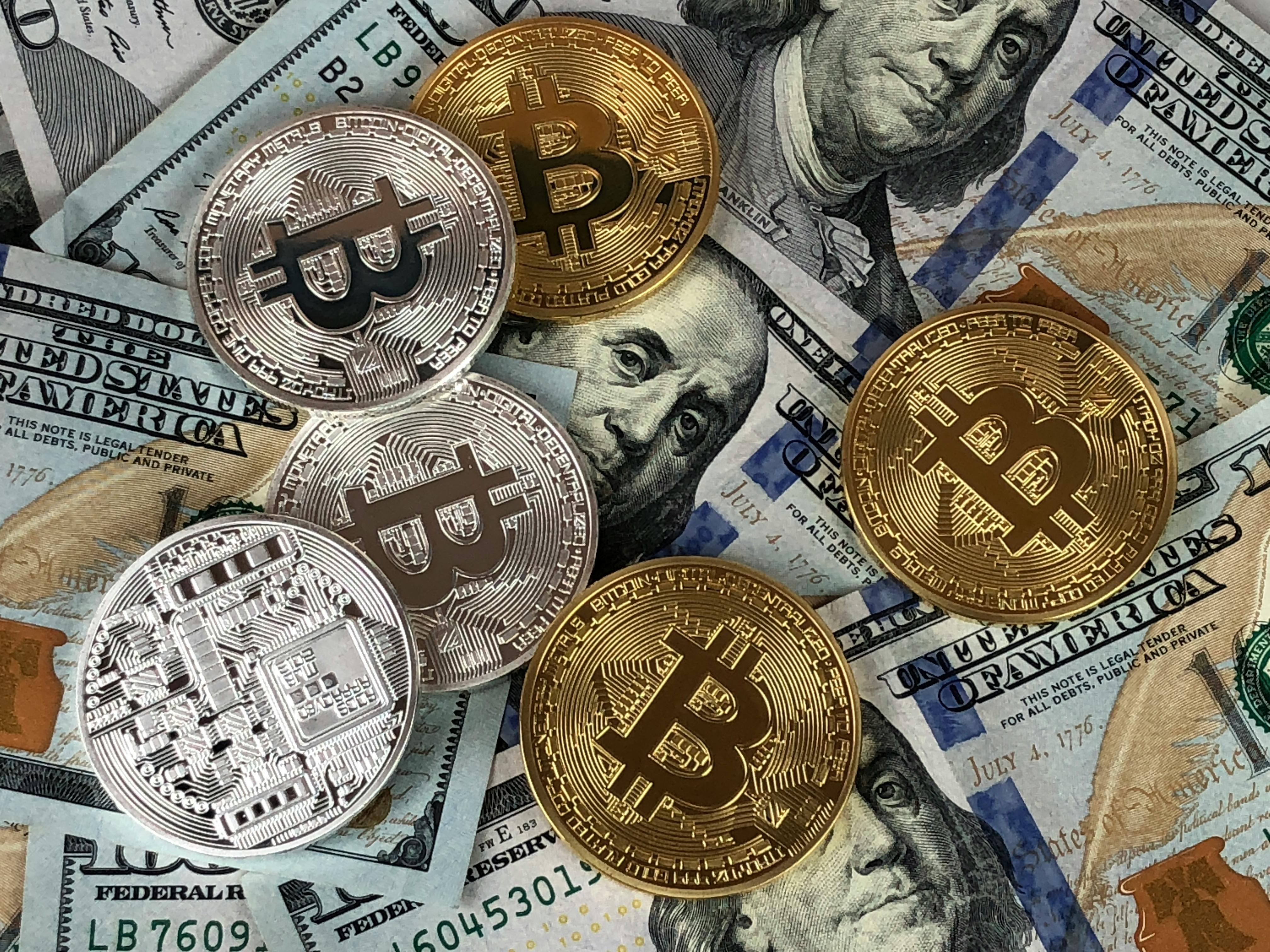 Bitcoin At Critical Juncture – Price Levels To Watch: Analyst