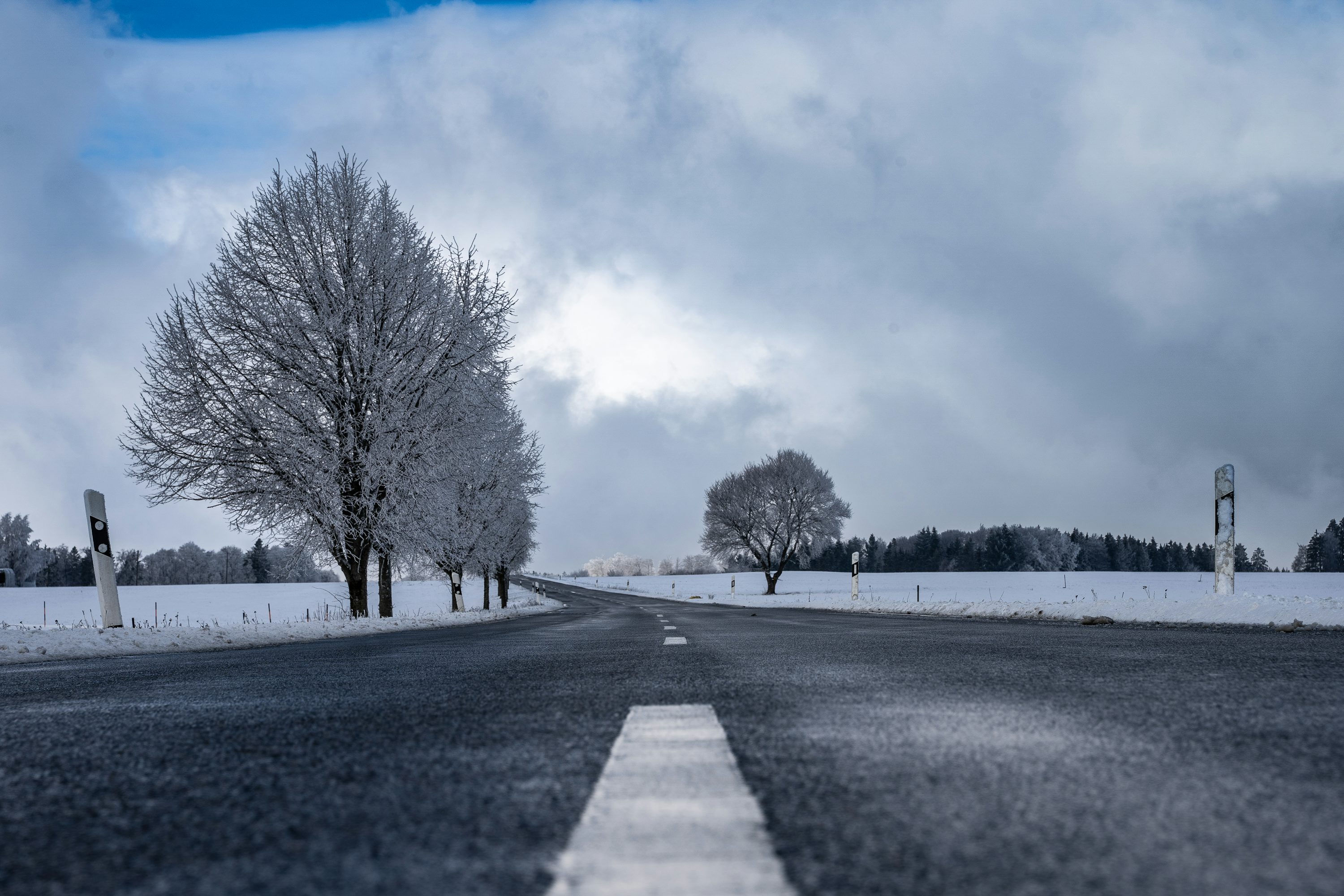 XRP On-Chain Activity Down 80% In 5 Months, Experts Argue Bullish/Bearish Implications