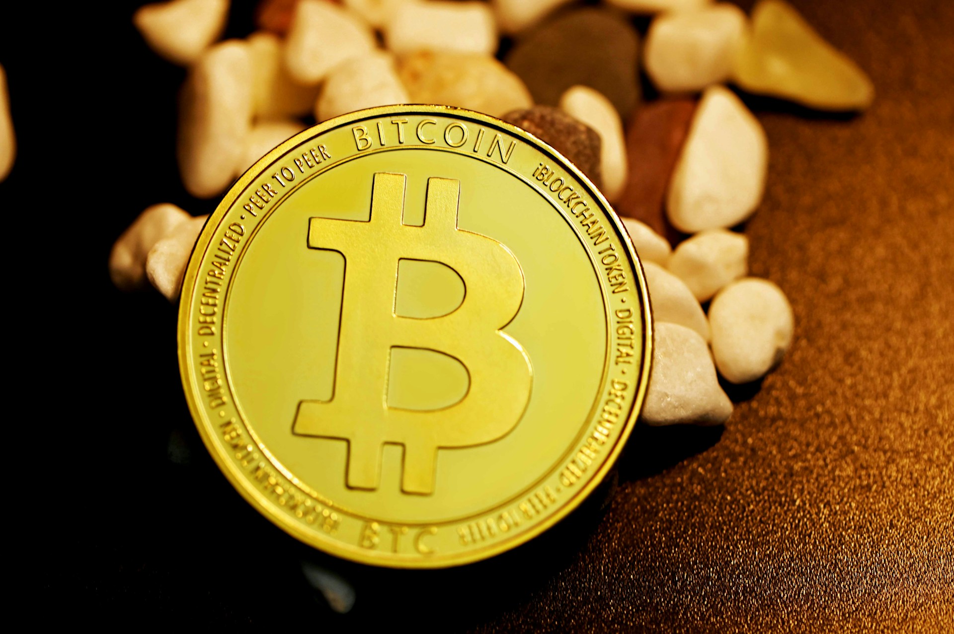 Bitcoin Forming Inverse Head And Shoulders Pattern – Is $150,000 The Next Target?