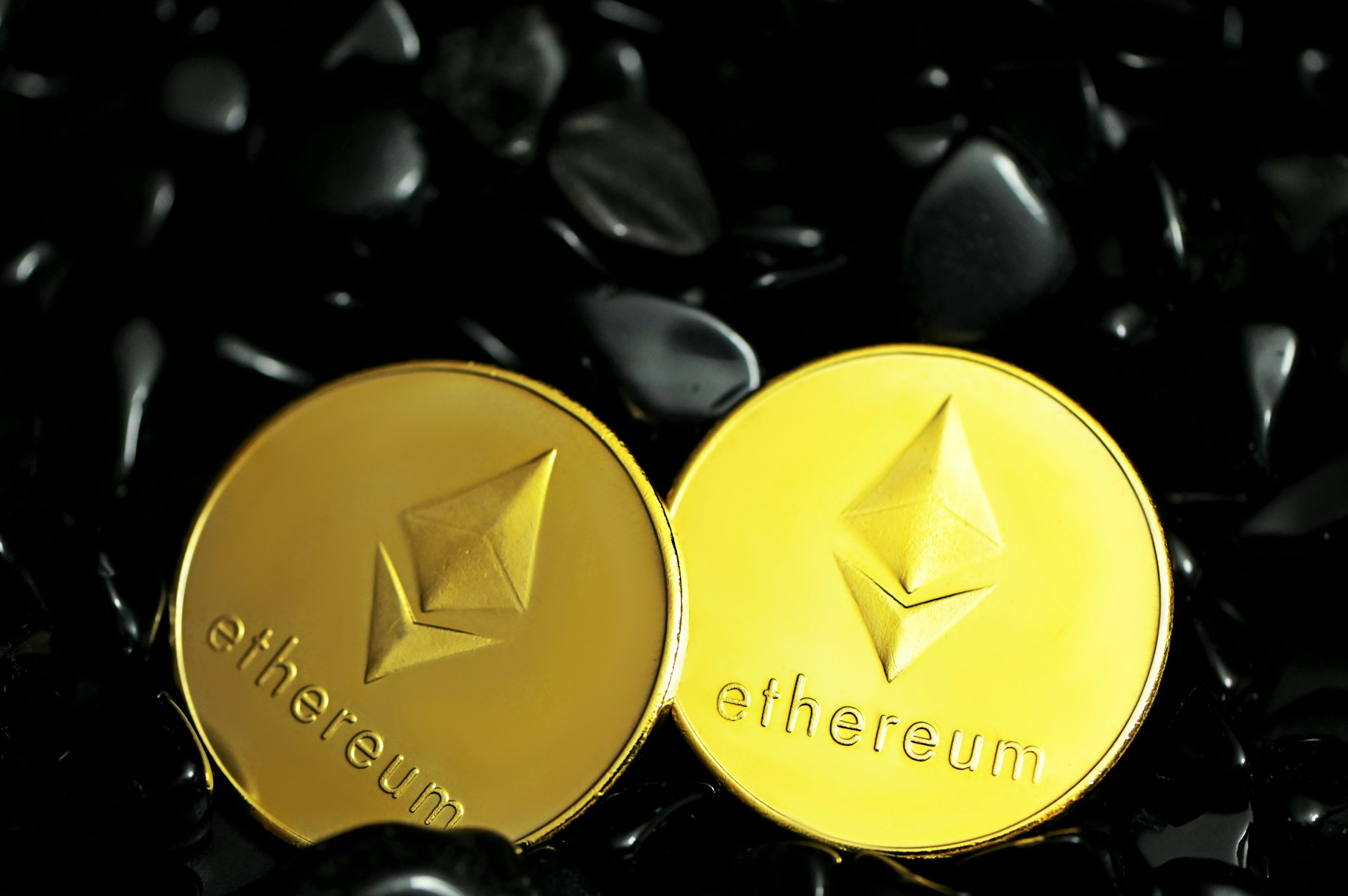 Ethereum Reclaims $2,500 In Squeeze-Driven Rally – But Can It Hold?