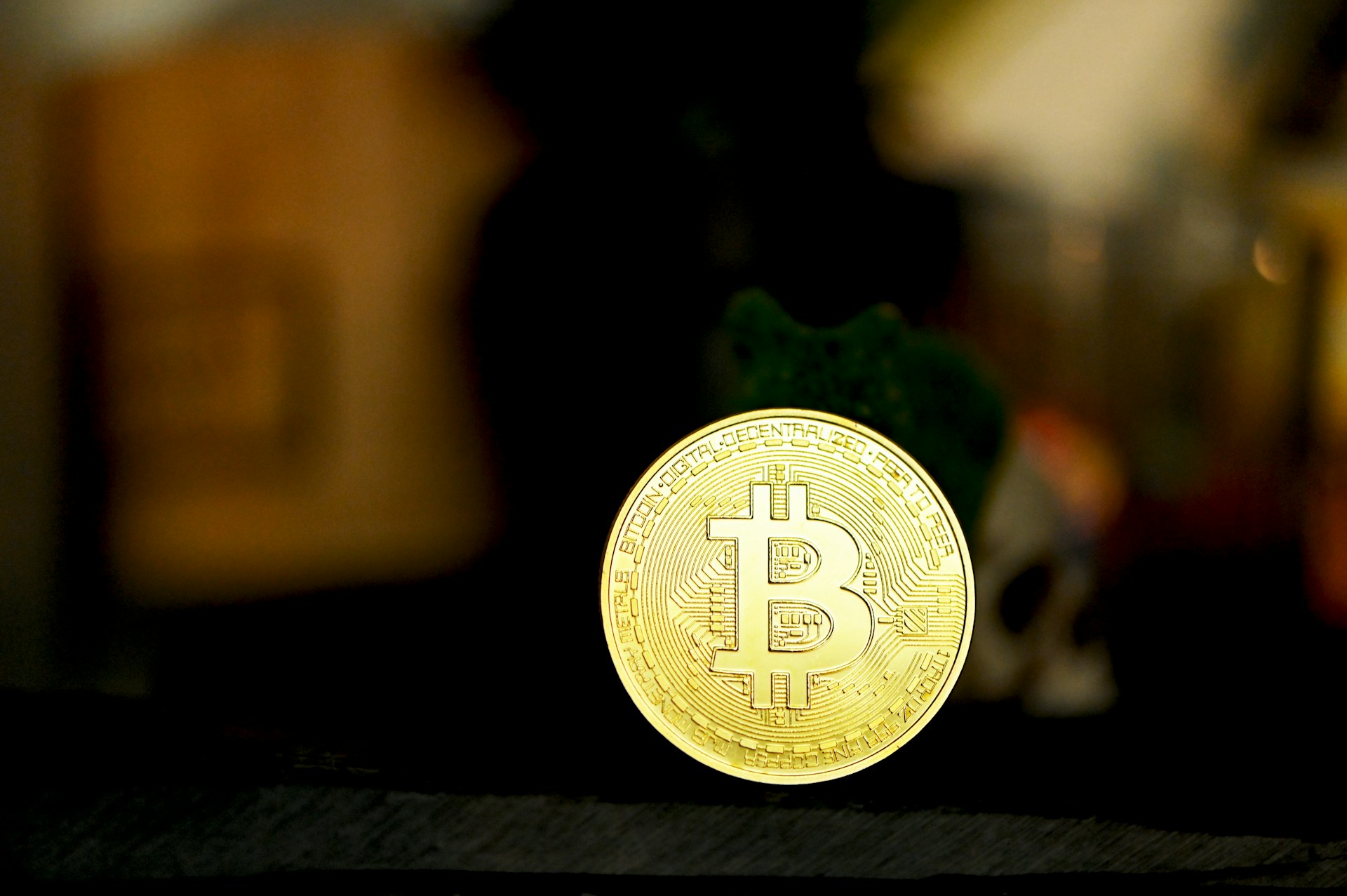 No Mania Yet: Bitcoin ATH Lacks Hype, Suggesting Further Upside Potential