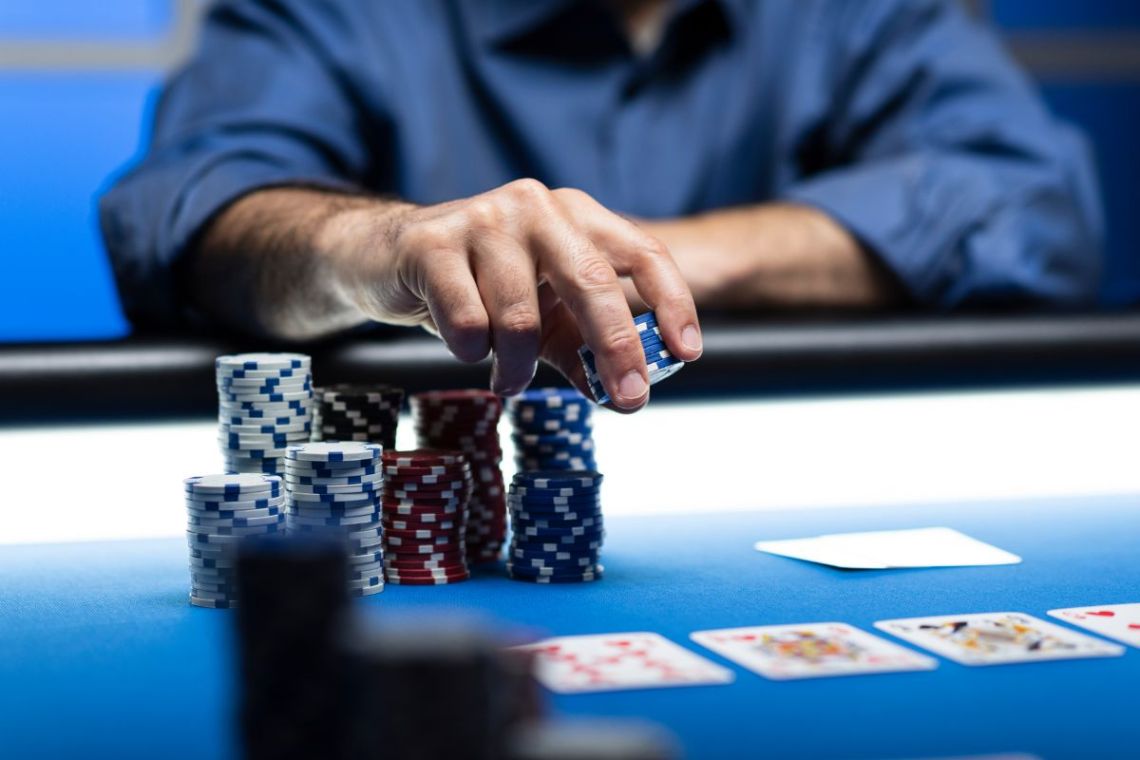 Geriausias pokerio turnyras: kaip pasiruošti ir laimėti?