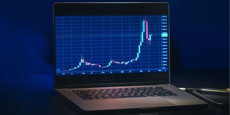 2025年の仮想通貨投資戦略｜1万円を10万円に育てる注目の3銘柄