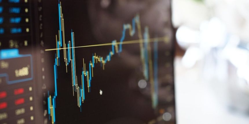 リップル 今後注目：XRPは3ドル付近で安定、アナリストは6ドル上昇を示唆