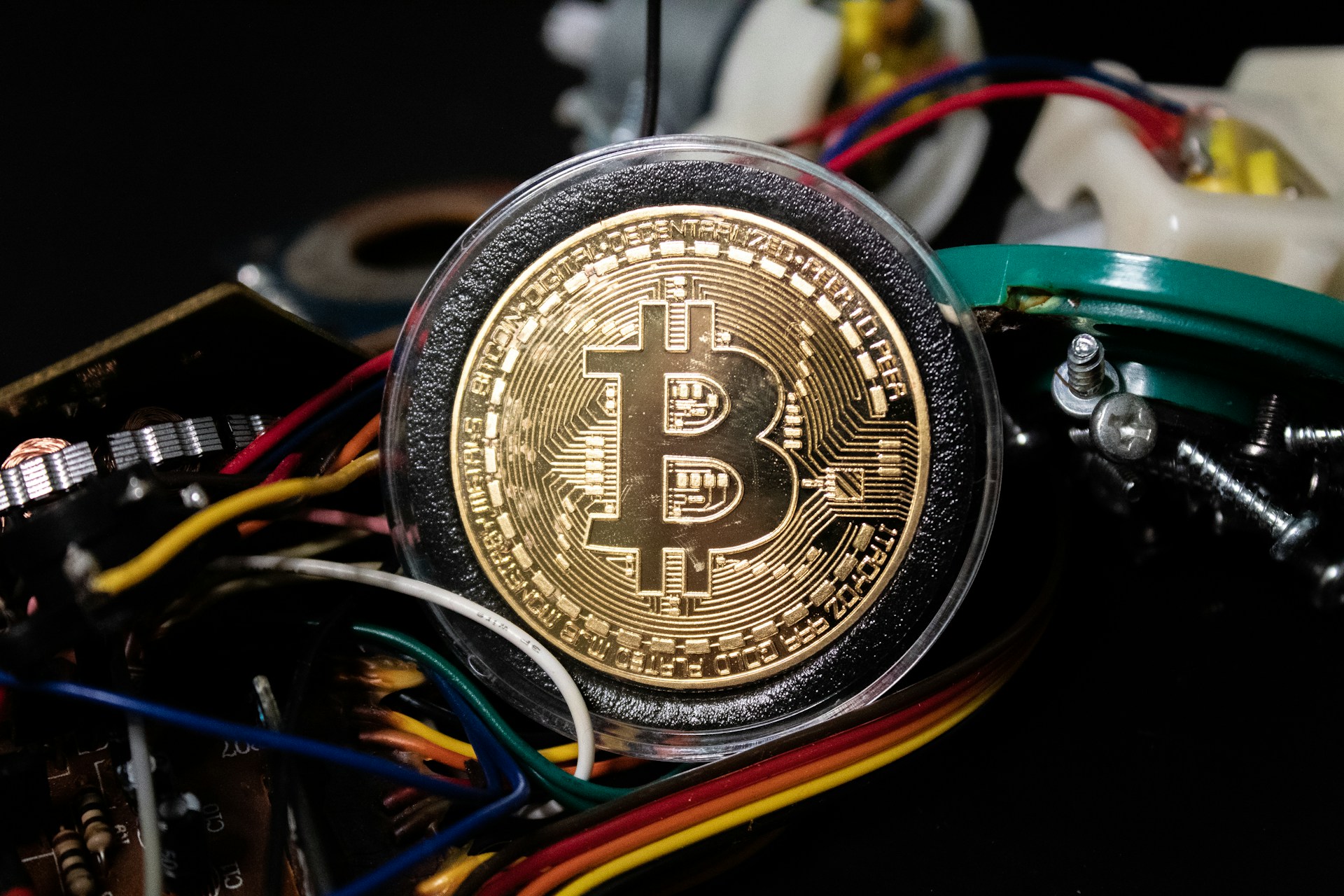 Bitcoin Miners Shift Strategy: Accumulation Over Selling Signals Stronger Bull Cycle