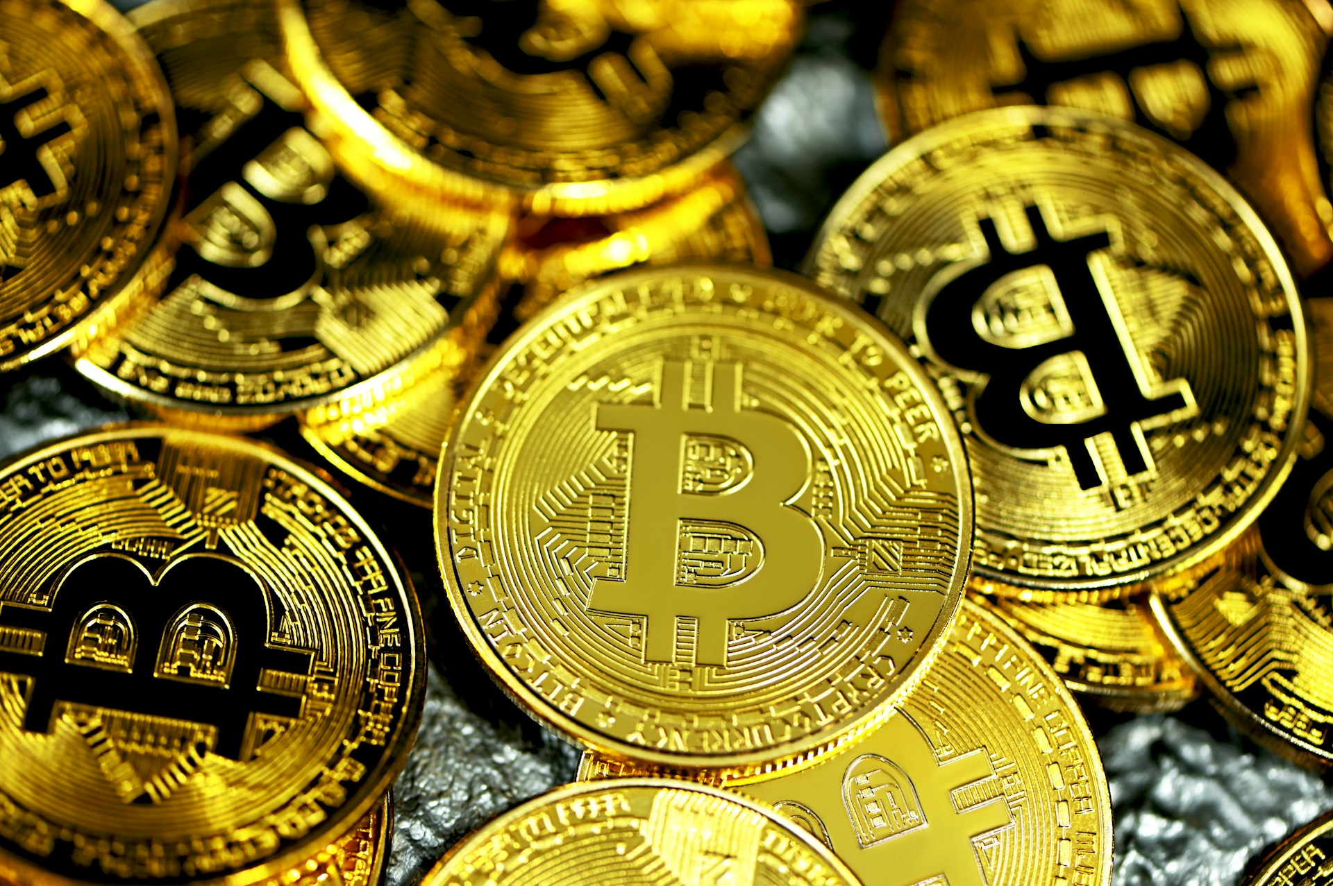 Bitcoin Liquidity Hits Seven-Year Low As Accumulators Stack 373,700 BTC In A Month
