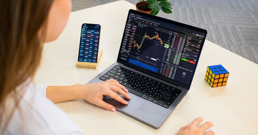 アルトコイン 市場が続落する中、急成長中の新興プロジェクトが投資先として浮上する理由