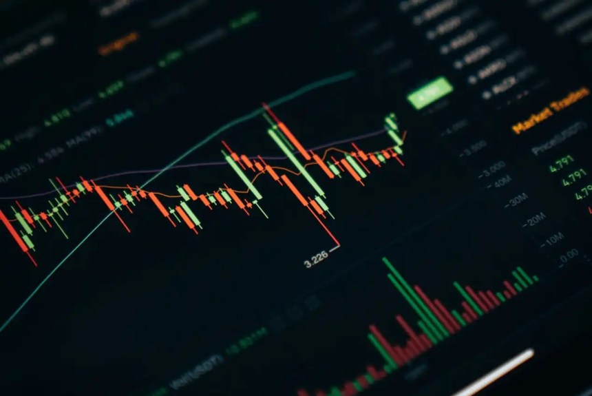 Urgent Crypto Reform: Treasury Secretary Says The Clock Is Ticking