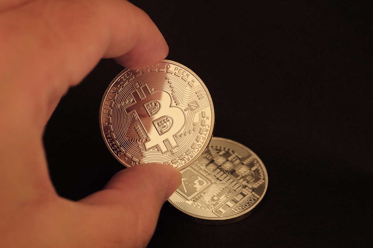 Analyst Calls Local Bitcoin Top, Reveals Why The Price Is Headed Below $60,000