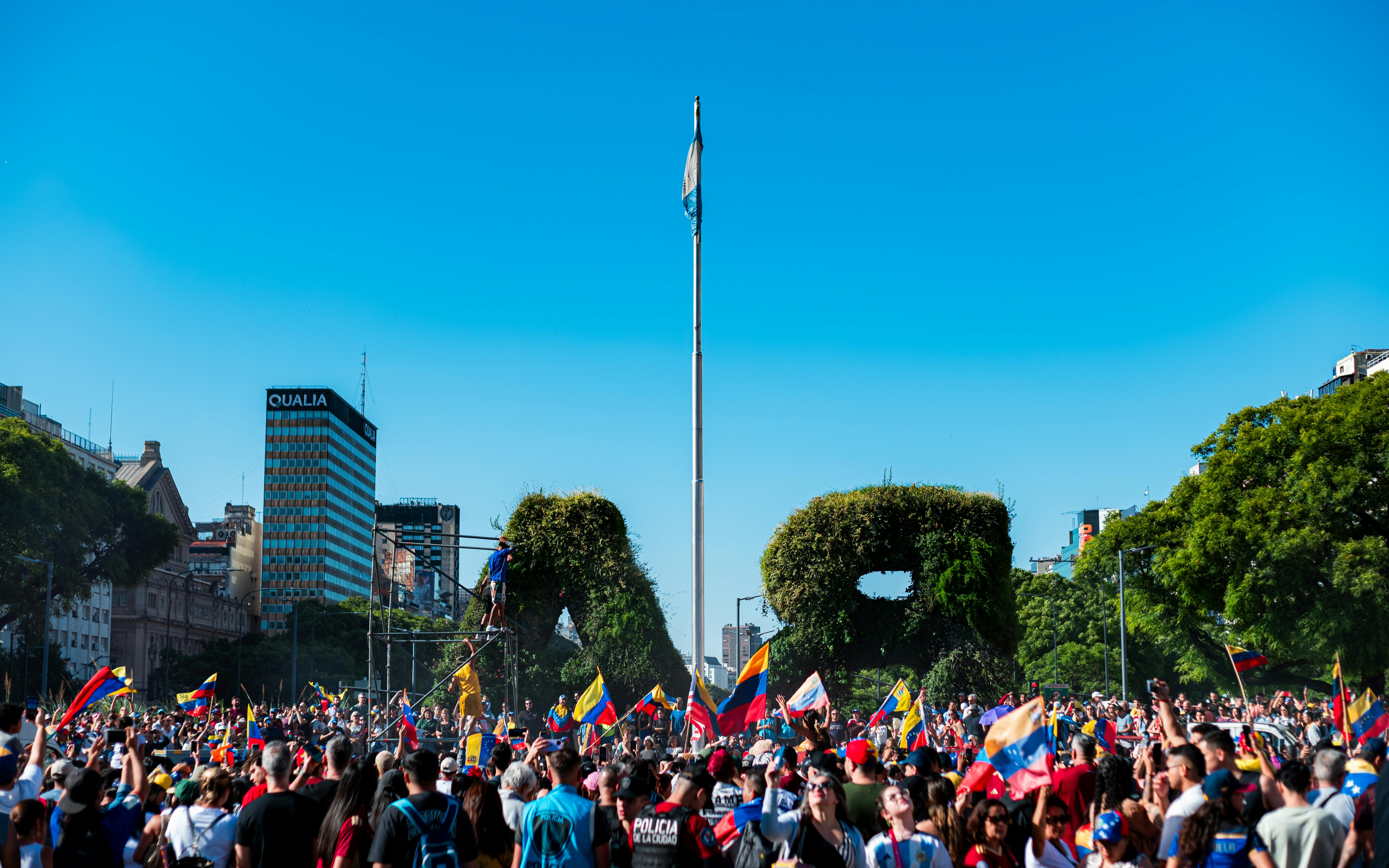 Revolução na Aposentadoria: Colômbia Libera Acesso ao Bitcoin para Milhões em Fundos de Pensão!